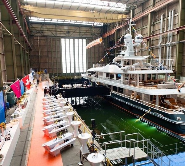 The 55m Yacht GENE MACHINE