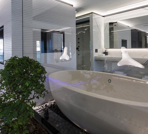 The 55m Yacht OCEAN PARADISE