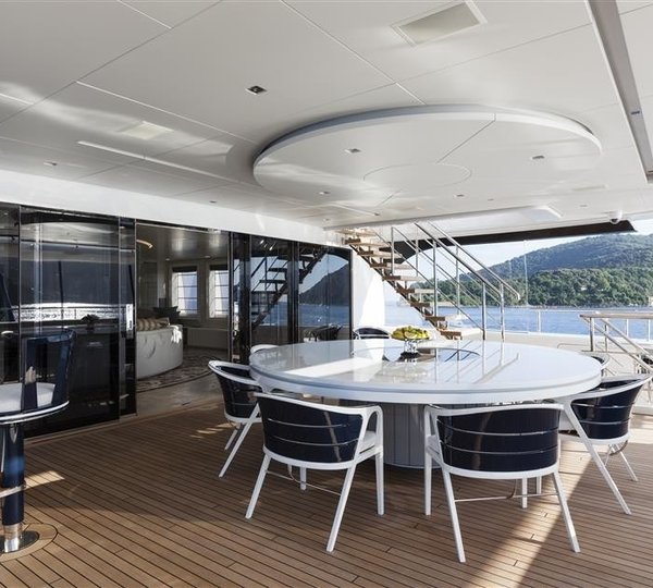 The 55m Yacht QUINTA ESSENTIA