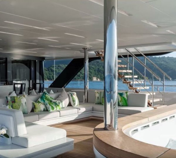 The 55m Yacht QUINTA ESSENTIA