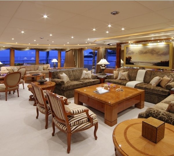 Premier Saloon Aboard Yacht CAPRI