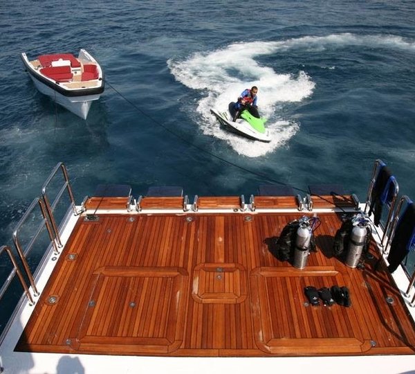 The 65m Yacht AMBROSIA III