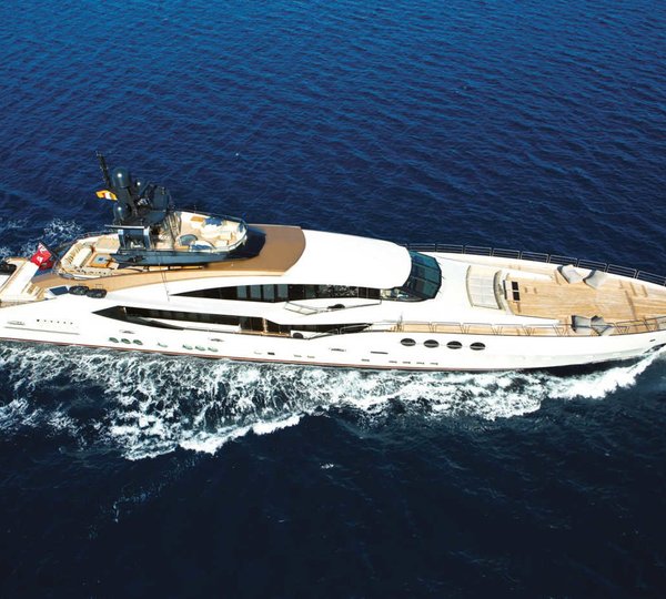 The 65m Yacht LADY M