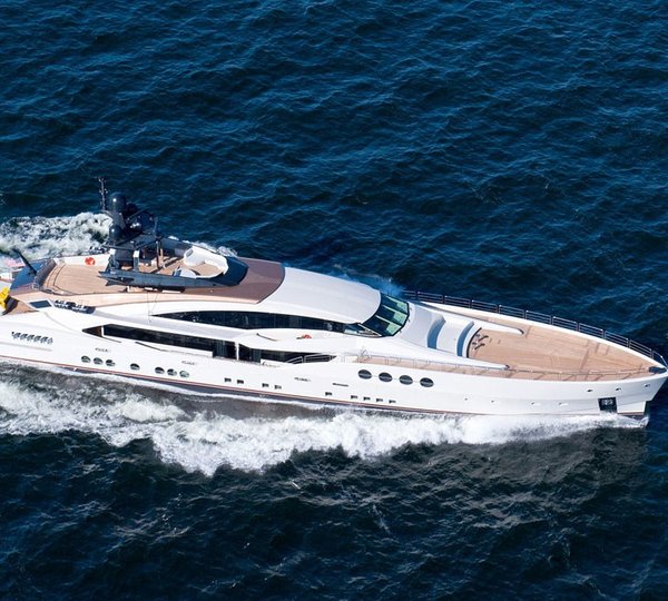 The 65m Yacht LADY M