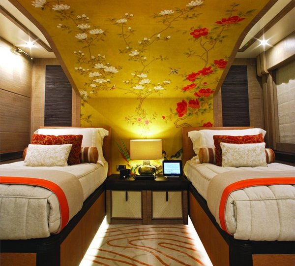 The 65m Yacht LADY M