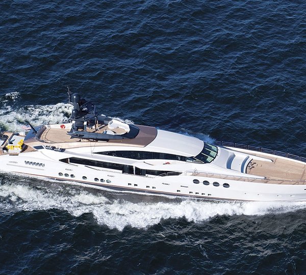 The 65m Yacht LADY M
