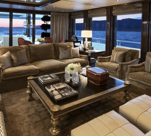 The 66m Yacht INVICTUS