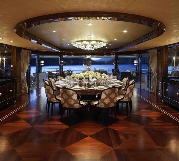 The 66m Yacht INVICTUS