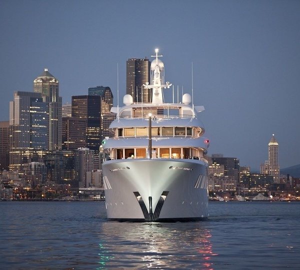 The 66m Yacht INVICTUS
