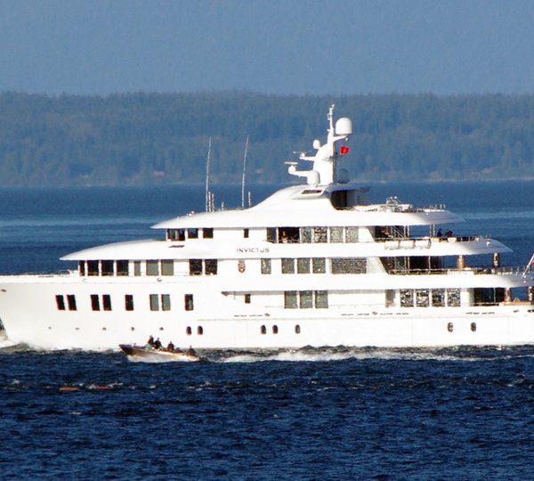 The 66m Yacht INVICTUS