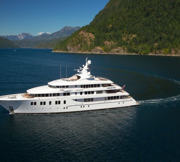 The 66m Yacht INVICTUS