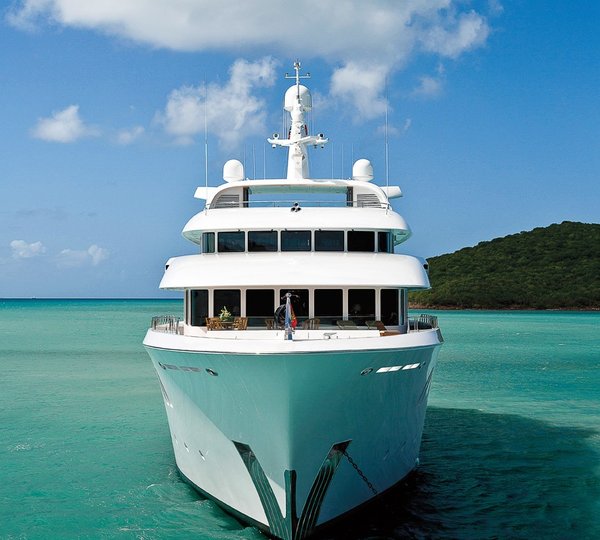 The 66m Yacht INVICTUS