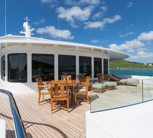 The 66m Yacht INVICTUS