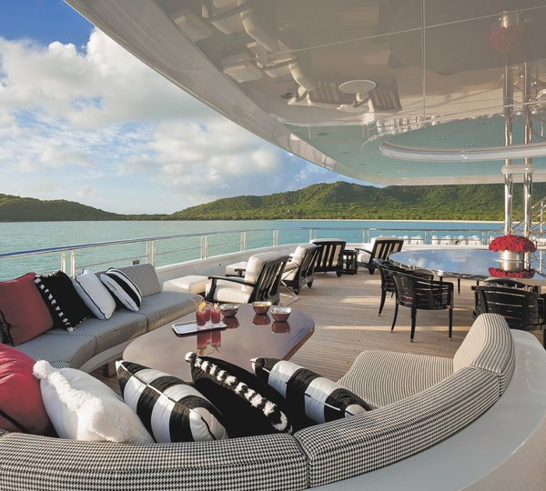 The 66m Yacht INVICTUS