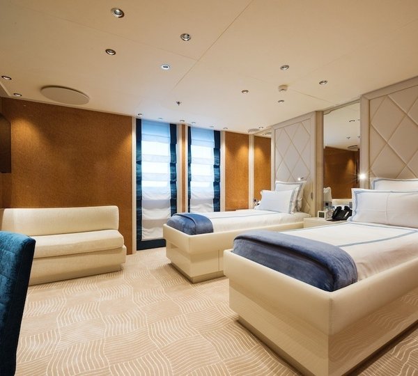 The 92m Yacht QUEEN MIRI