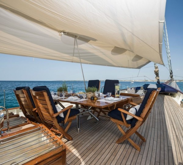 Exterior Relaxation Area With Dining