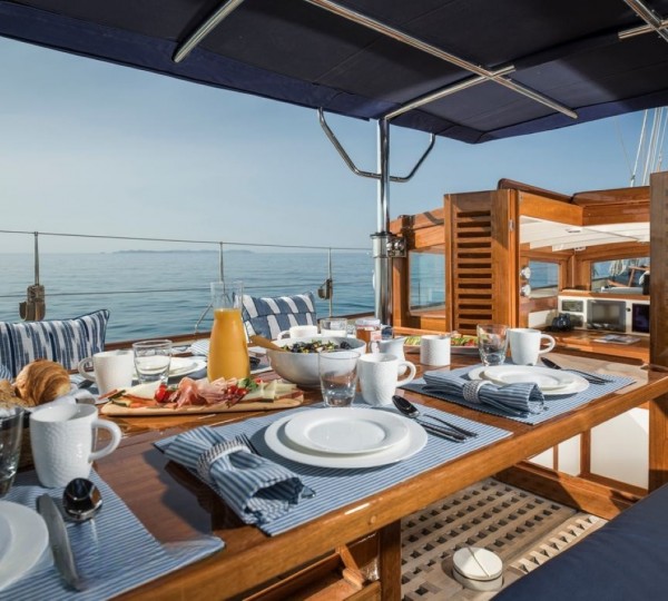 Exterior Dining Area