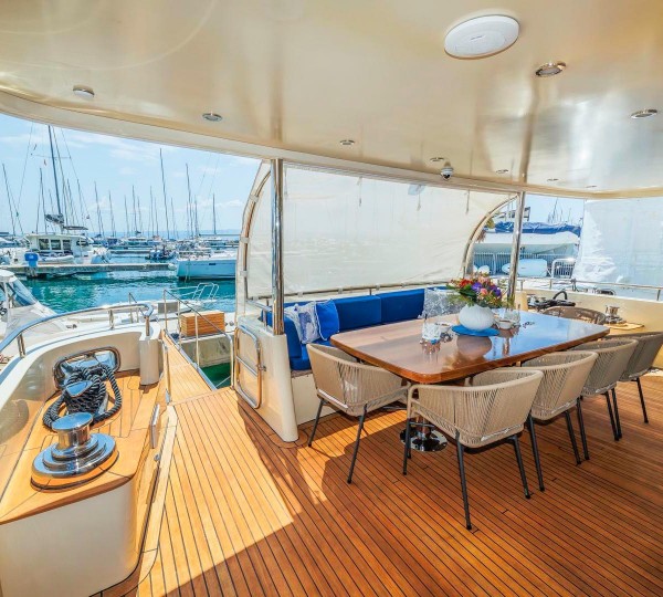 Main Deck Dining