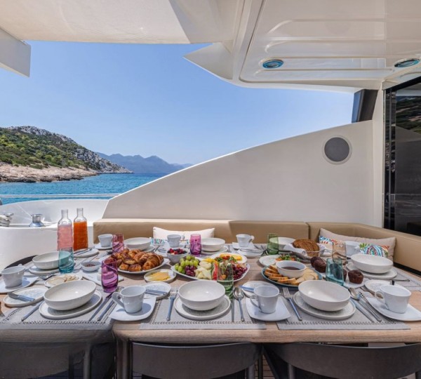 Exterior Relaxation Area With Dining