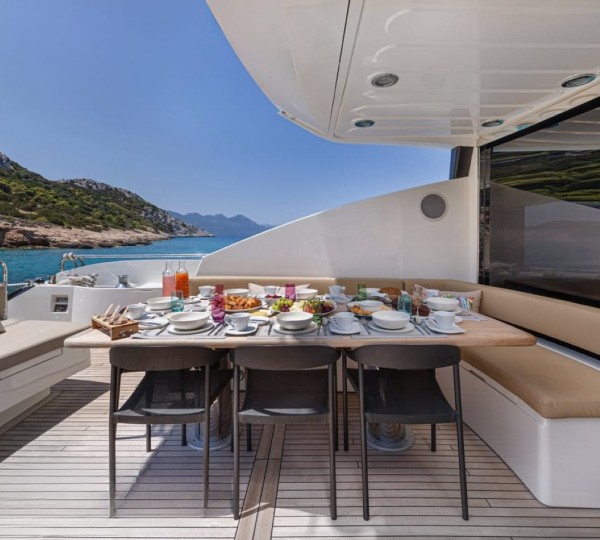 Exterior Relaxation Area With Dining