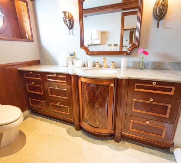 Guest Stateroom Stardboard  Head