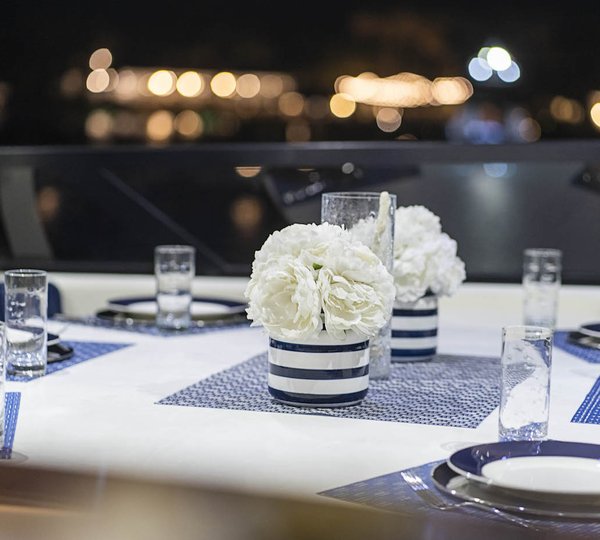 Alfresco Dining Set Up