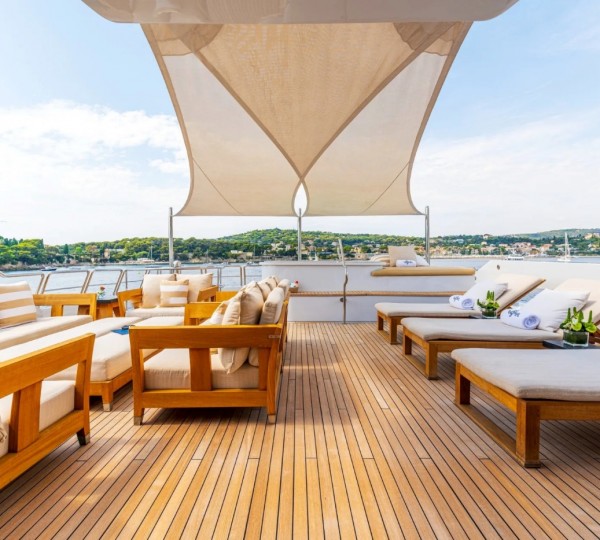 Exterior Relaxation Area