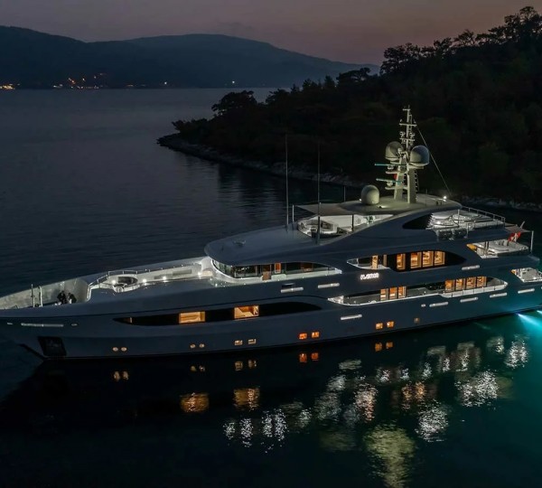 Motor Yacht IMMERSIVE