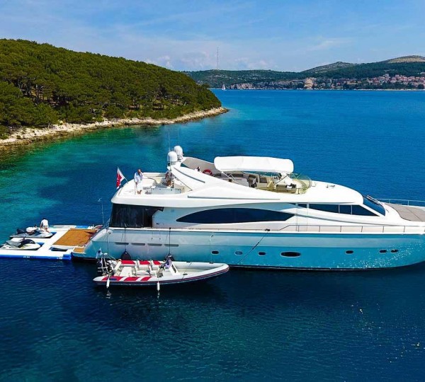 Motor Yacht MISS KATARIINA