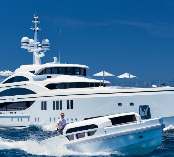 11.11 superyacht by Benetti