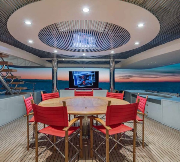 Main deck aft dining