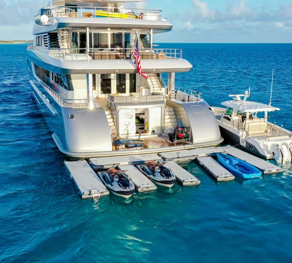 Stern And Water Toys