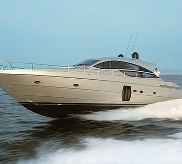 20m Pershing Motor Yacht PINK (ex CAYENNE)
