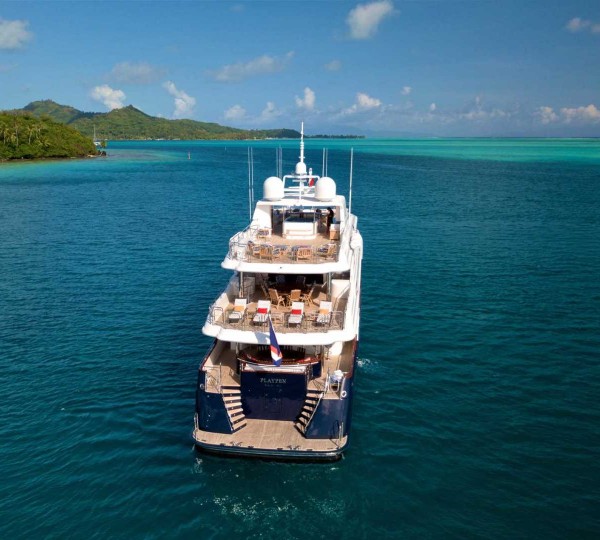 M/Y PLAYPEN - Stern view