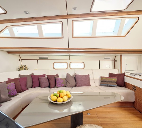 Main Salon And Dining