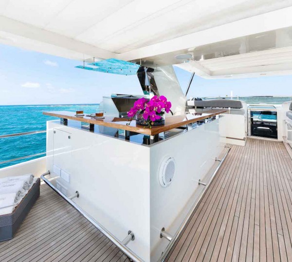 Flybridge Bar And Grill