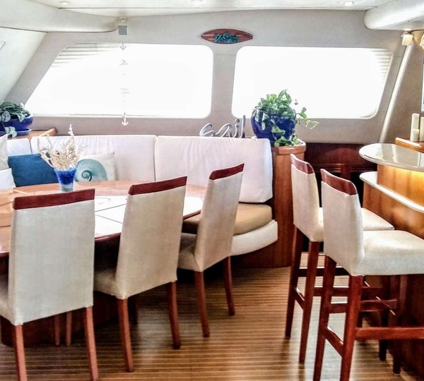 Interior dining and bar