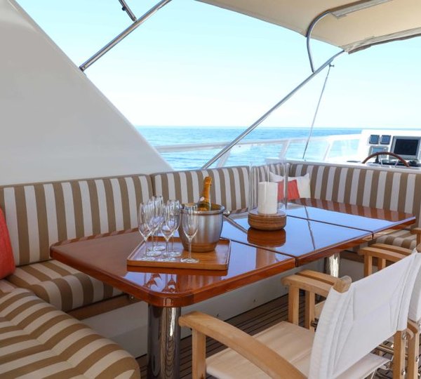 Alfresco Dining Area 00005