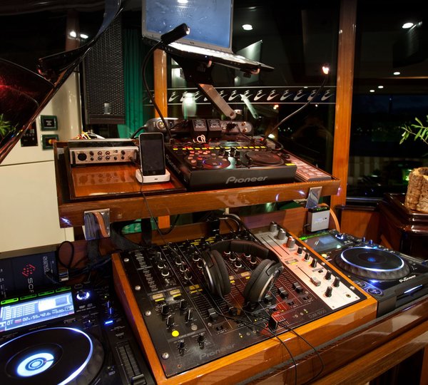 DJ Setup