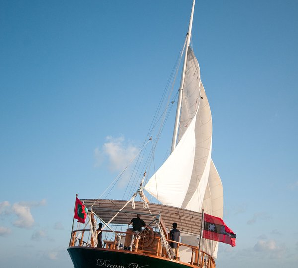 Dream-Voyager Sailing