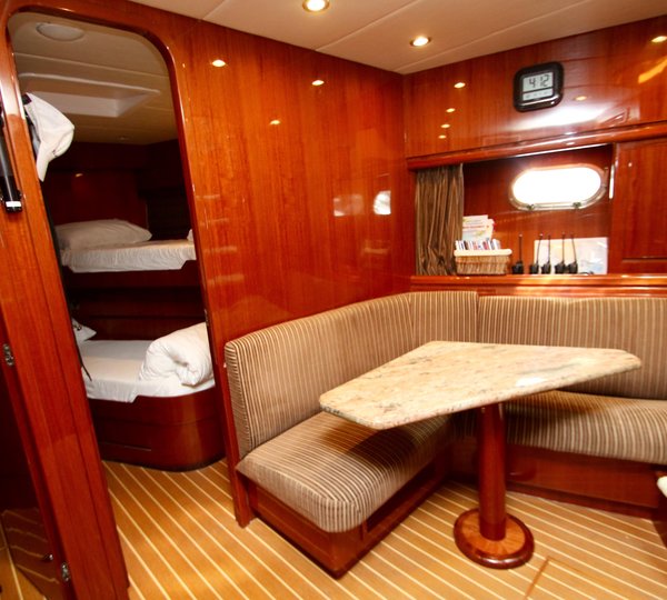 EXIT STRATEGY Interior