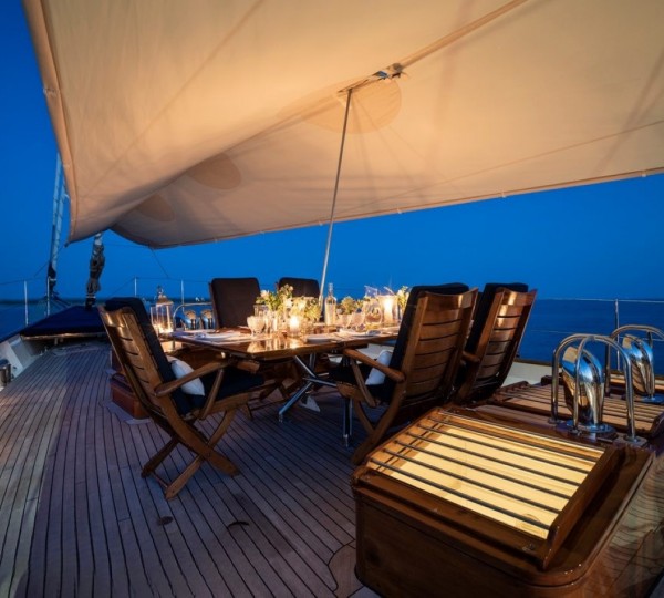 Exterior Relaxation Area With Dining