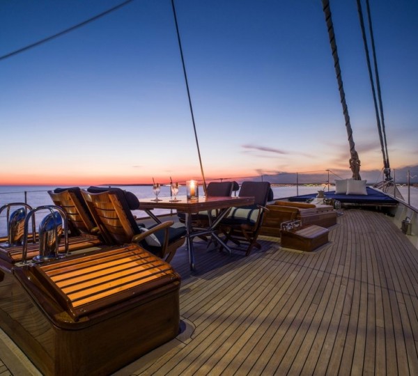 Exterior Relaxation Area With Dining