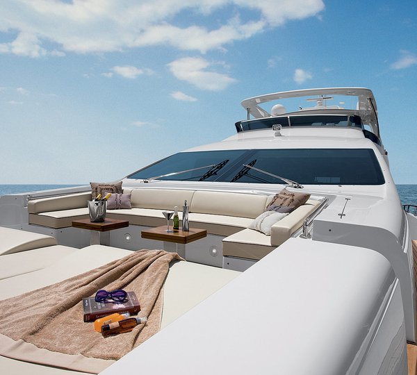 FLYBRIDGE SUNPAD