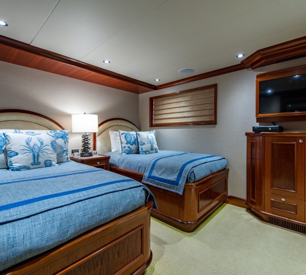 Forward Starboard Guest Stateroom