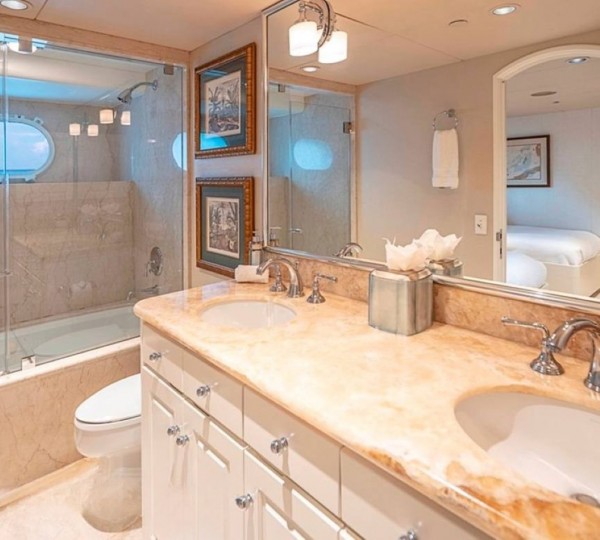 Guest Suite Attached Bathroom