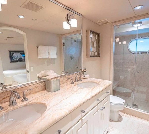 Guest Suite Attached Bathroom