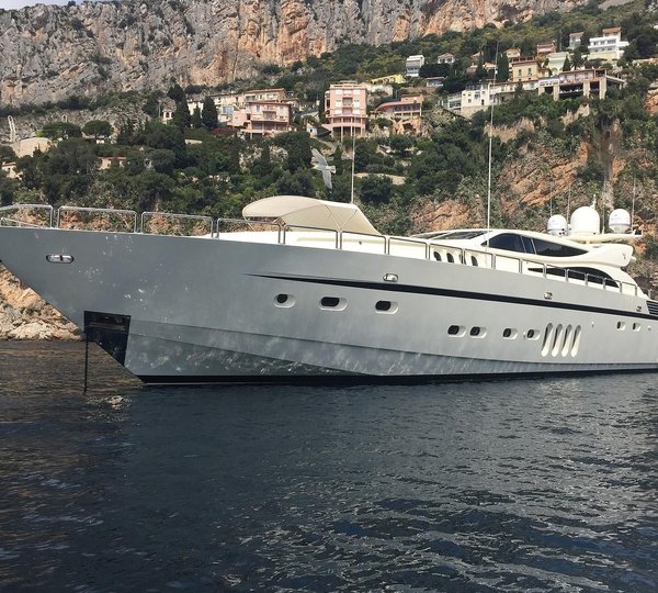 Leopard Yacht 34 - Main