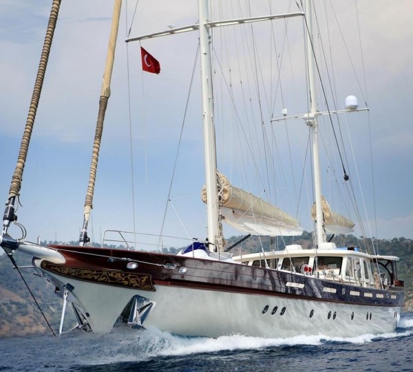 Luxury Superyacht Zelda