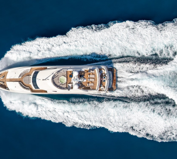 Luxury Yacht NATURAL 9